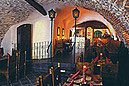 Vinárna U Klíčů & Restaurace U Zlatého jablka Vinárna U Klíčů & Restaurace U Zlatého jablka
